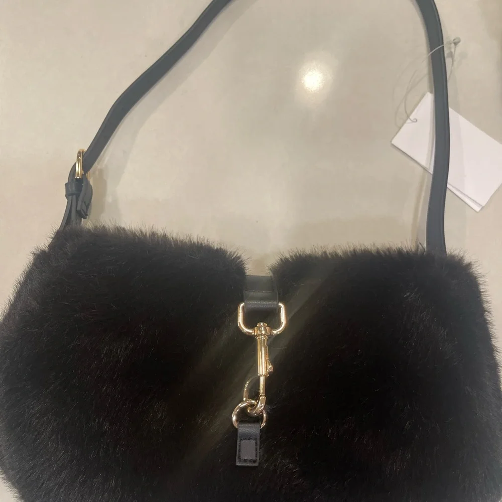 FLUFFY SHOULDER BAG - Picture 5 of 6